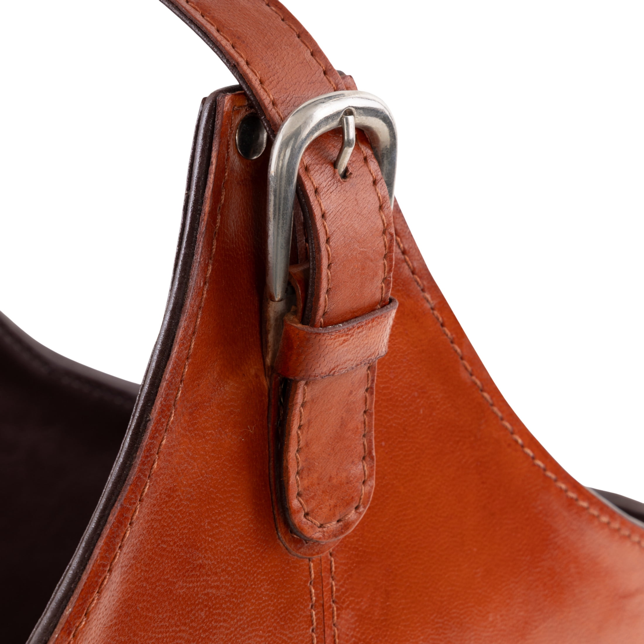 DecMode 15" Brown Leather Handmade Box Style Magazine Holder with Detail Stitching and Curved Buckle Handle
