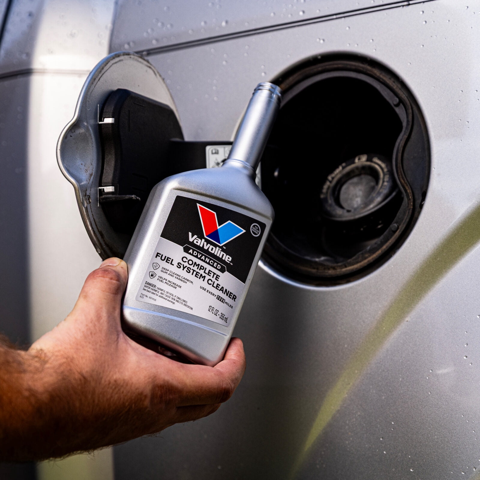 Valvoline Advanced Complete 12 Fl oz Fuel System Cleaner, Automotive Additive 601456