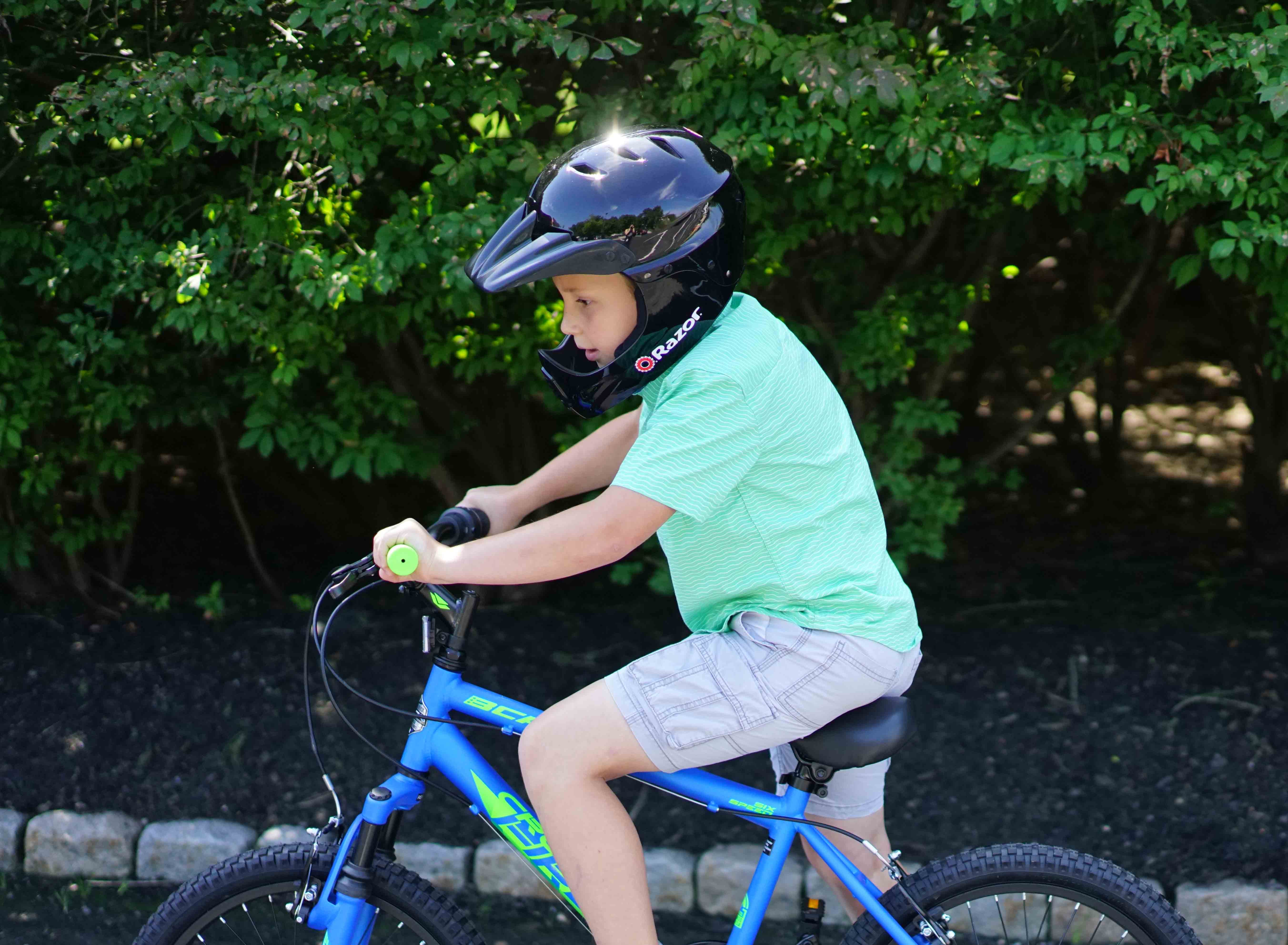 razor child full face helmet