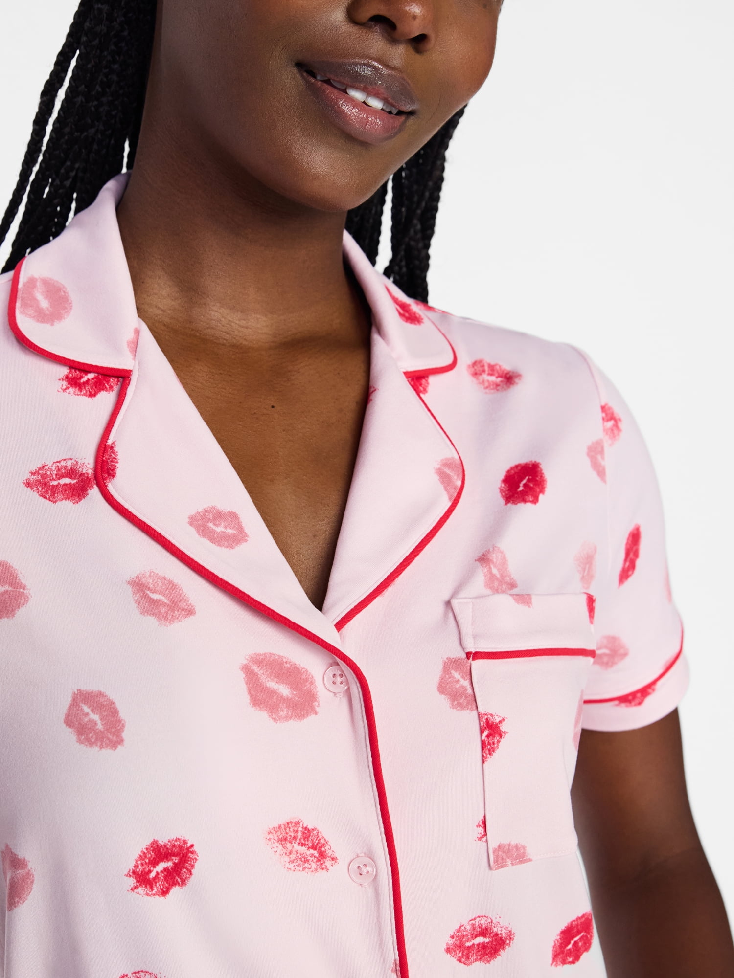 Joyspun Women's Dreamy Soft Collection Notch Collar Top and Capri Pants Valentine's Day Pajama Set, 2-Piece, Sizes XS-3X
