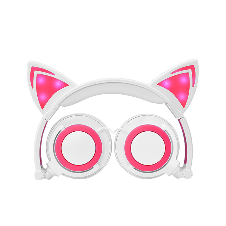 Headmounted Foldable Lovely Cat Ear Headphone LED Flashing Glowing