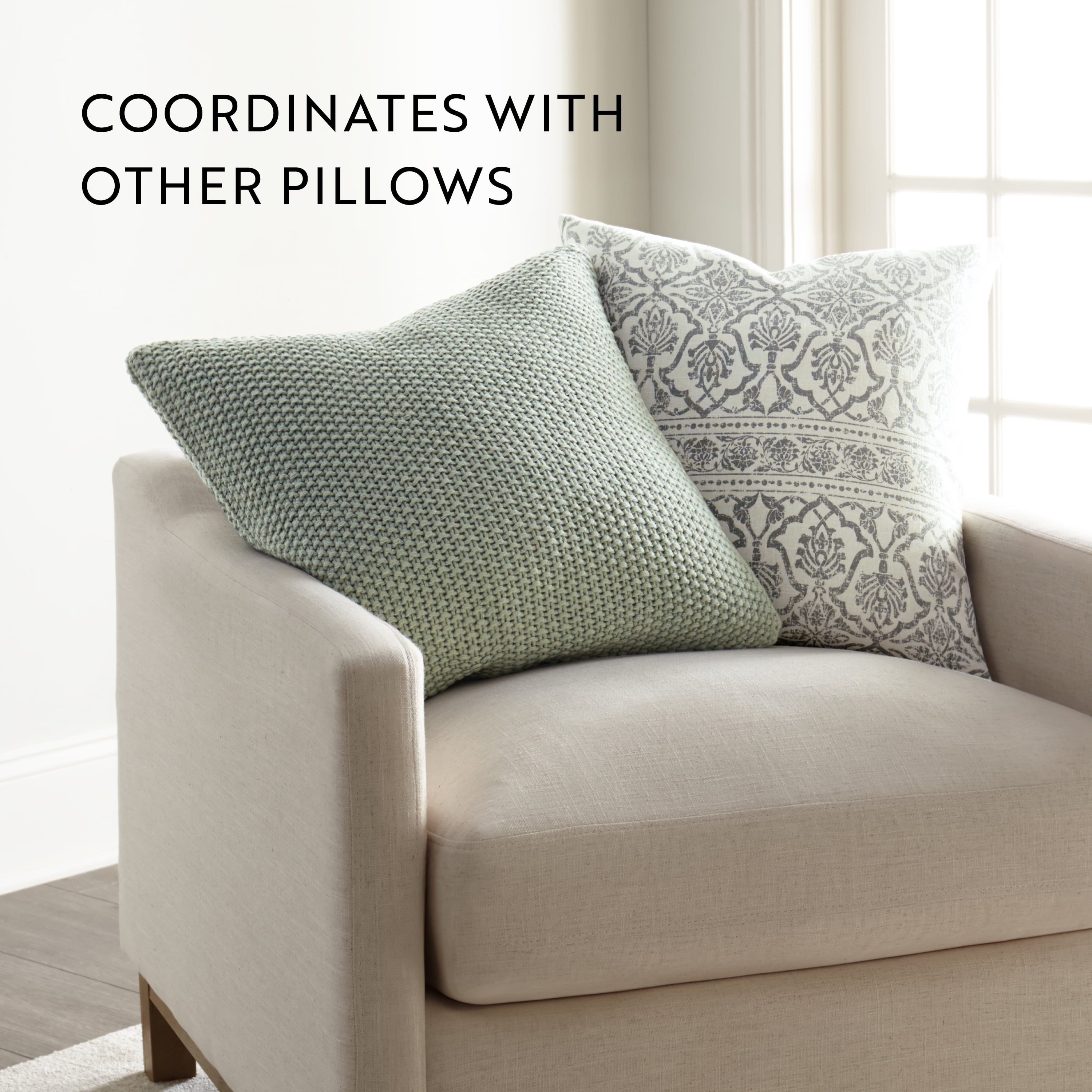 Noble Linens Decor Throw Pillow in Seed Stitch Knit Fabric