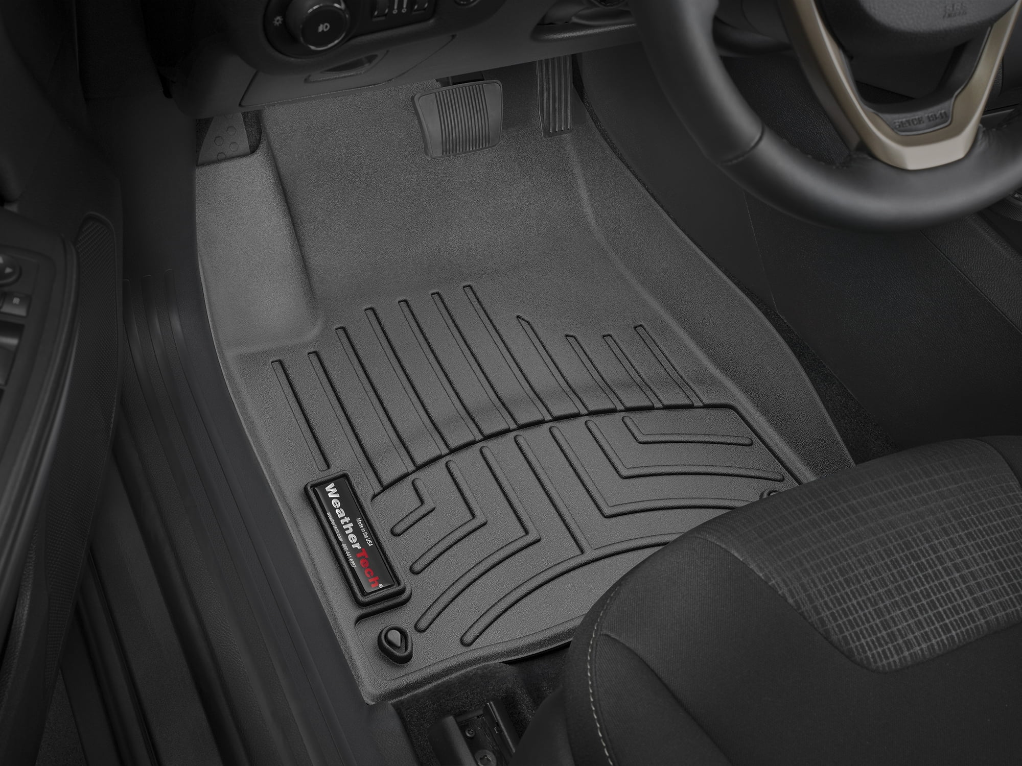 WeatherTech Custom Fit FloorLiners compatible with 2016-2018 Jeep Cherokee - 1st Row (Driver & Passenger), Black
