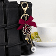 thumbnail image 3 of Fleur Pompon Arc-Nœud Porte-Clés Perle Porte-Clés Sac à Main---Rouge, 3 of 3