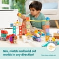 thumbnail image 4 of Melissa & Doug Ensemble de Jeu Blockables Town, 4 of 9