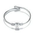 thumbnail image 1 of Fiudx Pulsera Alambre Acero Inoxidable 26 Letras con Forma de Corazón, 1 of 1