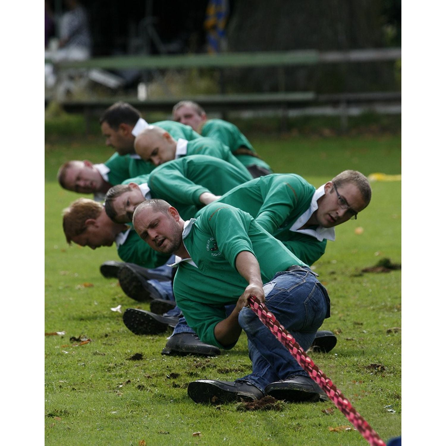 tug of war rope snap