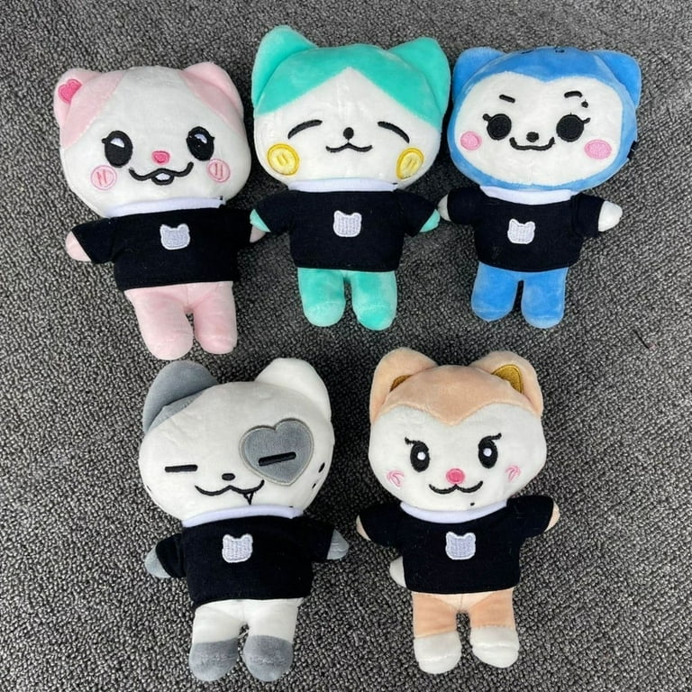 13cm Kpop Idol ITZY Plush Doll Black Clothes Twinzy Animal 13cm Kpop Idol ITZY Plush Doll Black Clothes Twinzy Animal