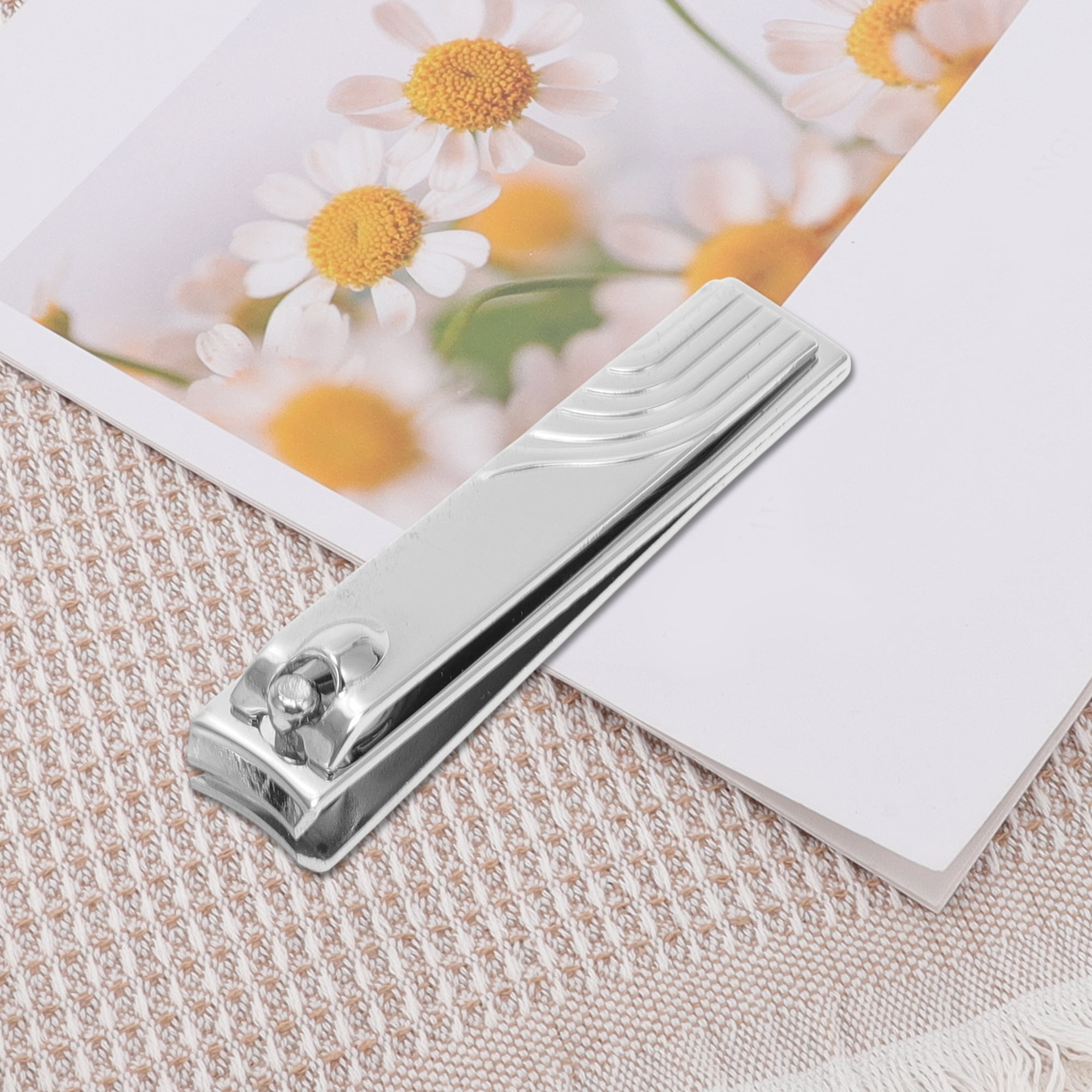Unique Bargains Mini Suitcase Nail Clipper Kit for Women for Men 8-piece Set White