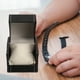 thumbnail image 5 of Estuche organizador de relojes de poliuretano negro de 2 piezas para hombre y mujer, ideal para viajes y exhibición, elegante joyero y caja de almacenamiento, 5 of 7