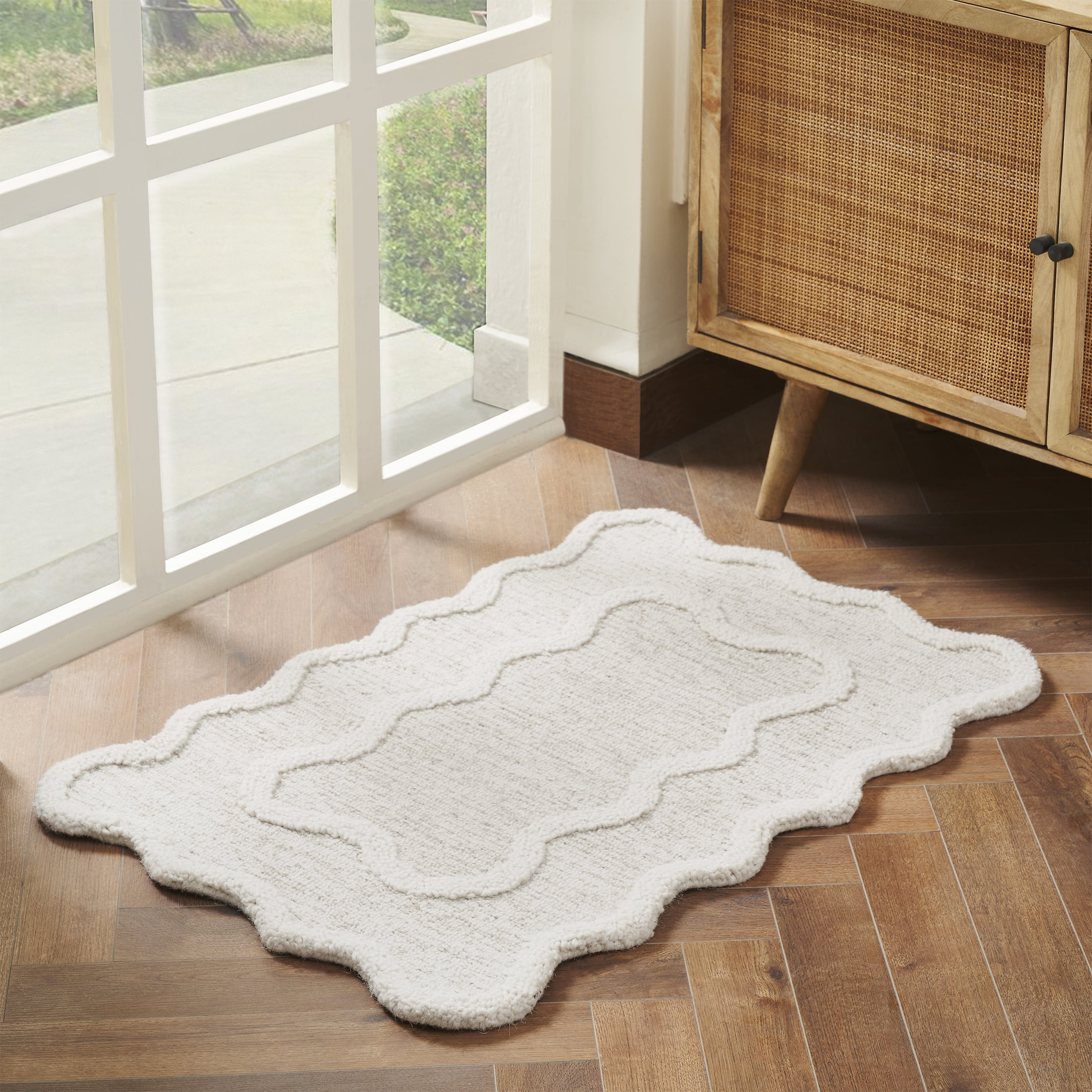 My Texas House Stella Ivory Scallop Wool Indoor Area Rug, 24" x 36"
