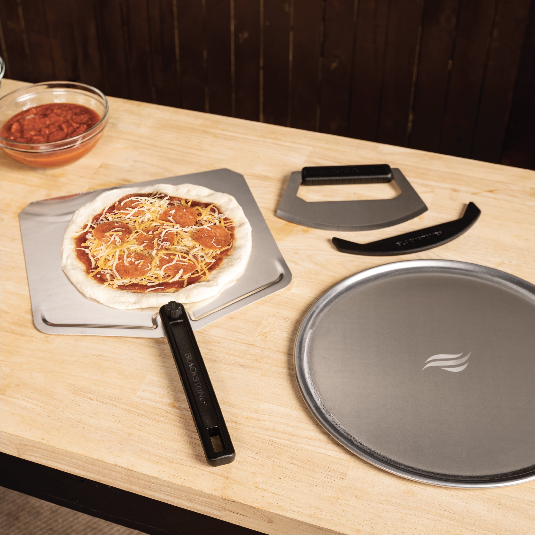 Blackstone Pizza Kit with Aluminum Pizza Tray, Peel, and Cutter, 3-Piece