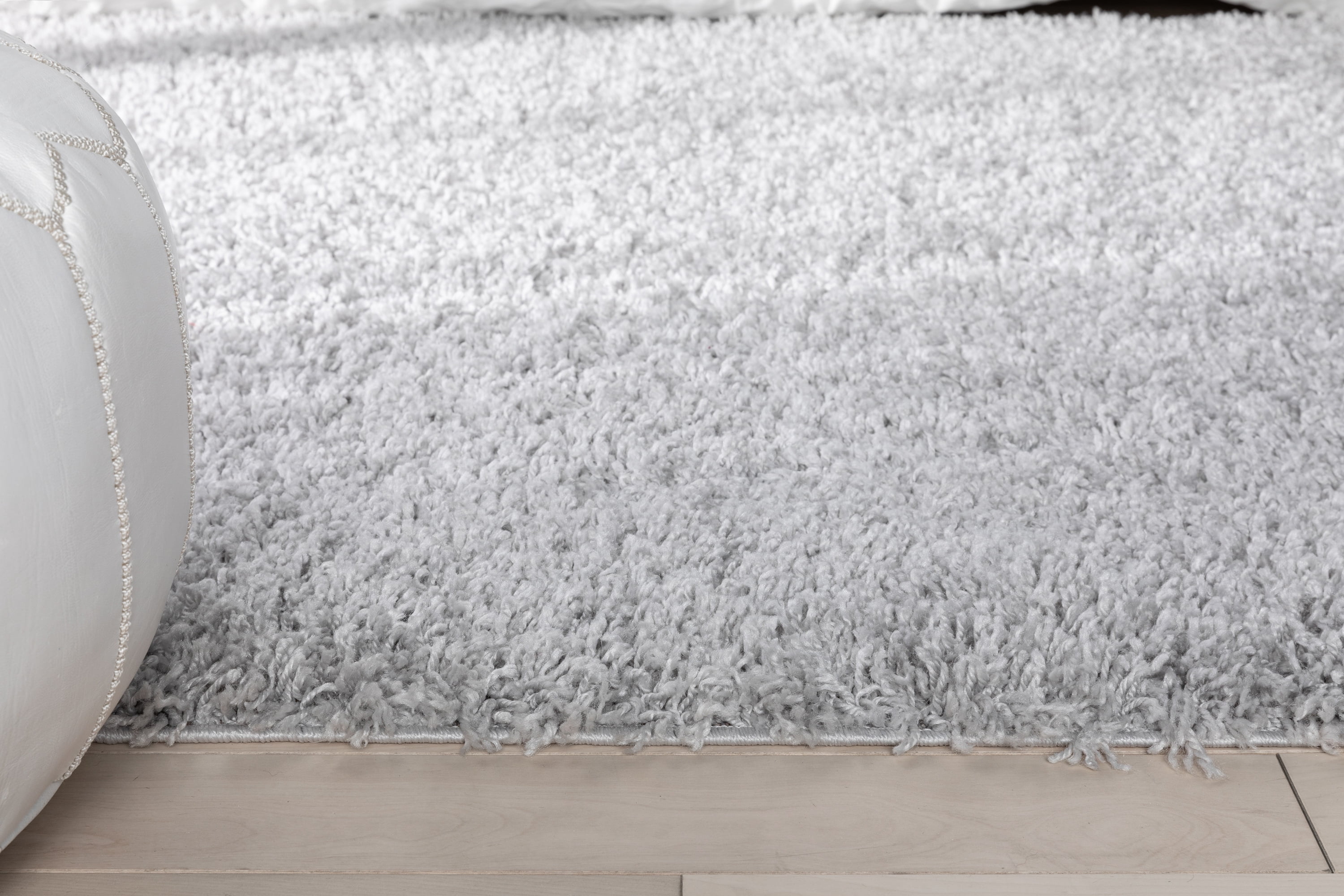 Well Woven Elle Basics Area Rug, 6.58' x 9.5', Soft Fluffy Shag Pile, Easy To Clean, Rug That Any Home Can Afford And They Look Good Everywhere