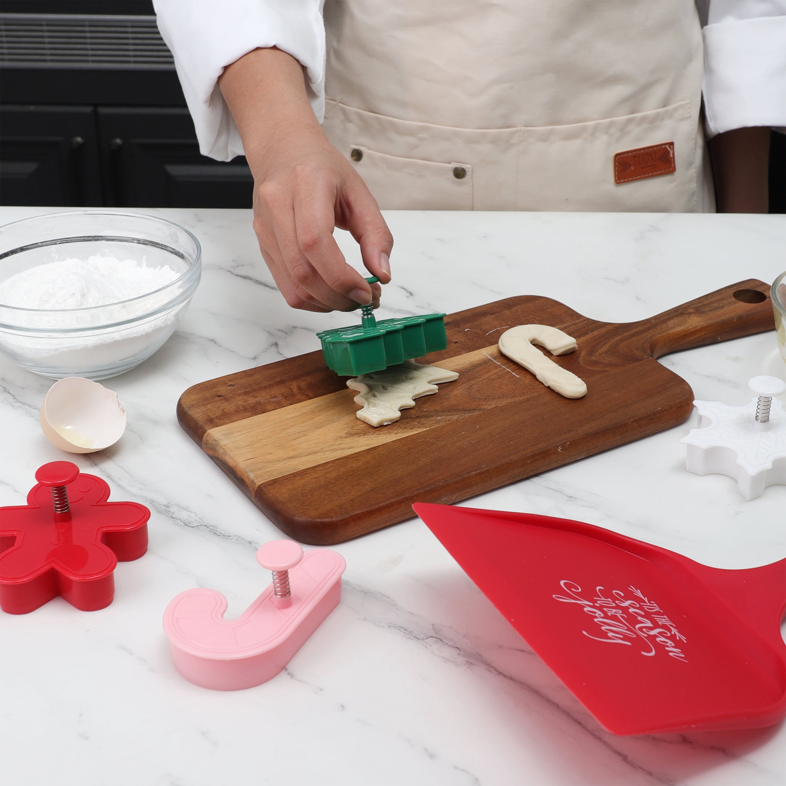 Cook With Color Red Nylon and Stainless Steel Cookie Shovel with 4 Plastic Cookie Stamps