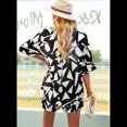 thumbnail image 1 of Conjunto Deportivo Informal de Verano de 2 Piezas con Blusa y Estampado Floral para Mujer, Larga, Botones y Cuello Halter, en y Negro, Talla L, 1 of 10