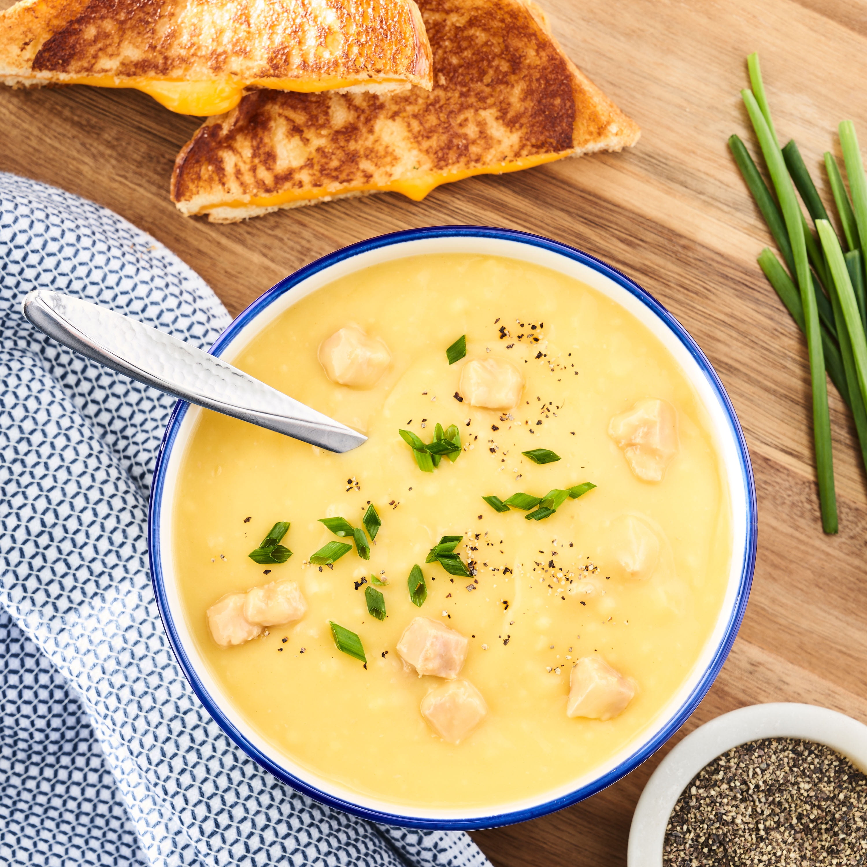(4 pack) Great Value 98% Fat Free Cream of Chicken Condensed Soup, 10.5 oz