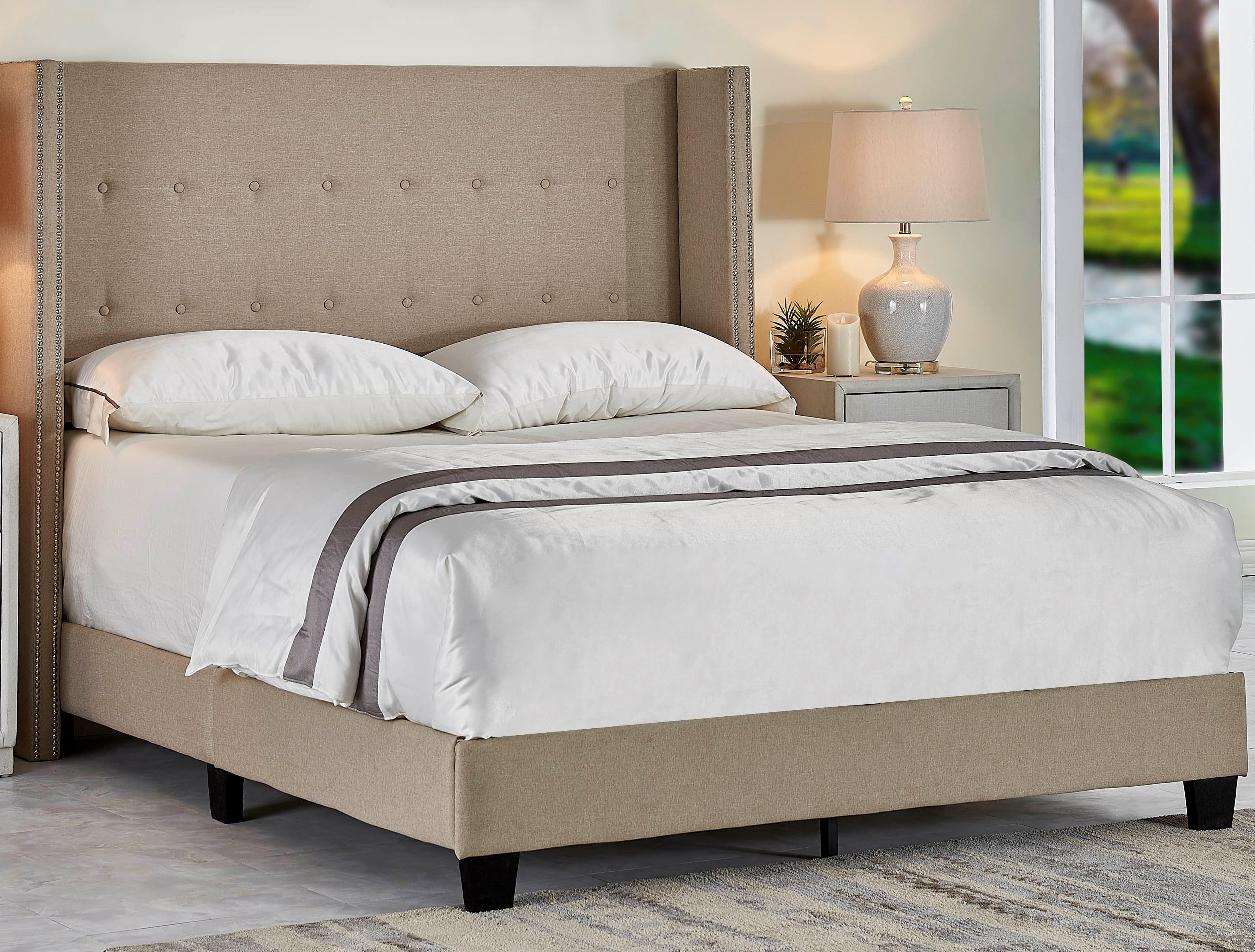 Uspridefurniture Manzano upholstered Polyester bed - Full