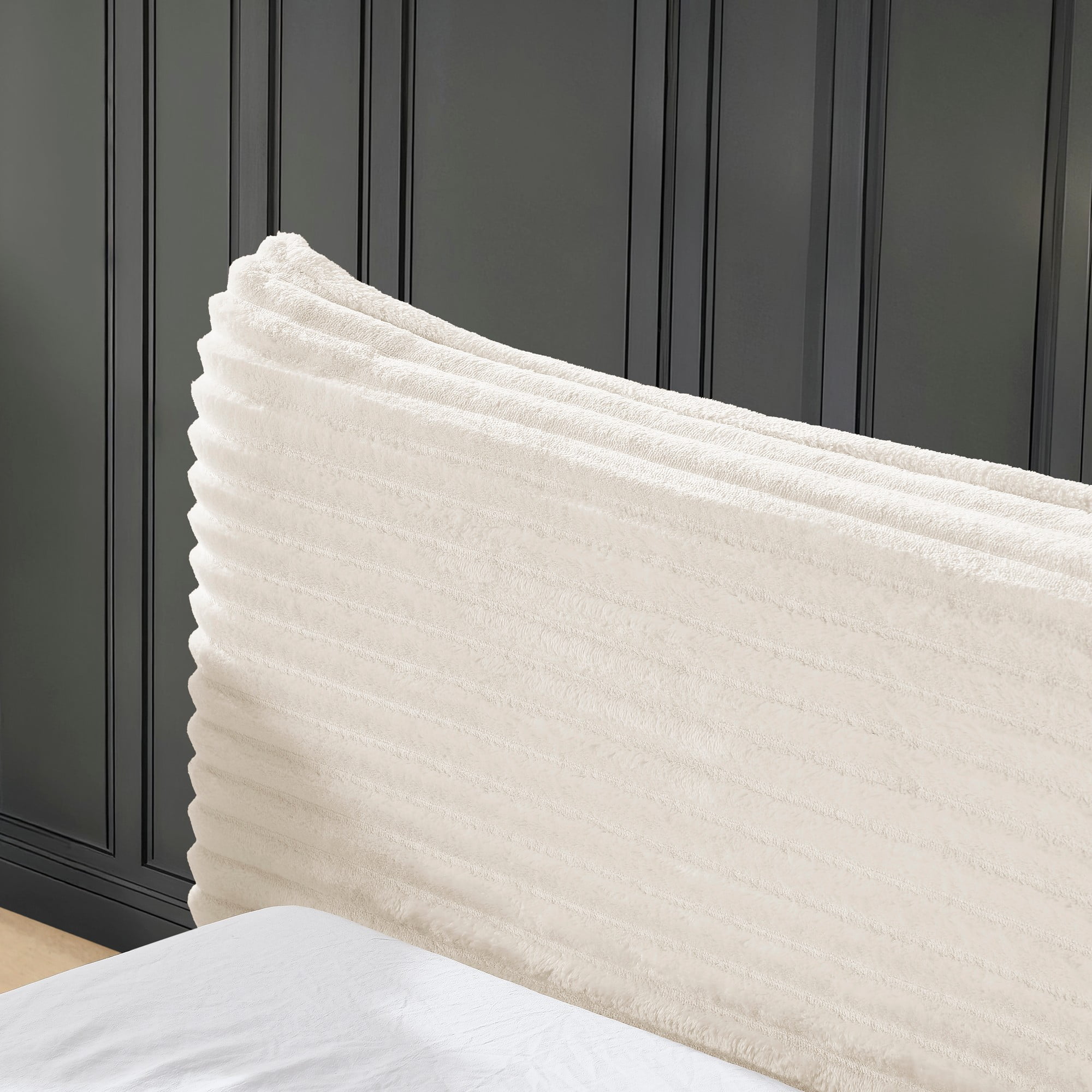 Aukfa Queen Size Upholstered Platform Bed with Curved Headboard, Velvet Fabric Low Profile Bed Frame, No Box Spring Needed, Beige