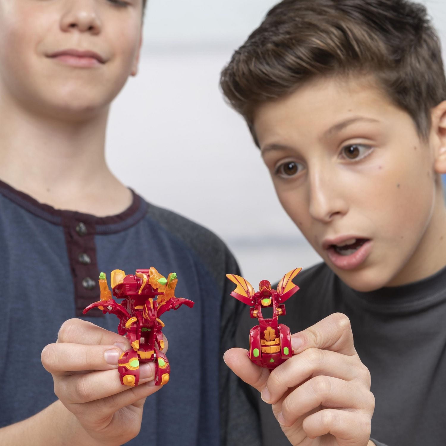 Bakugan, Fused Diamond Dragonoid x Tretorous, 2-inch Tall Armored Alliance Collectible Action Figure and Trading Card