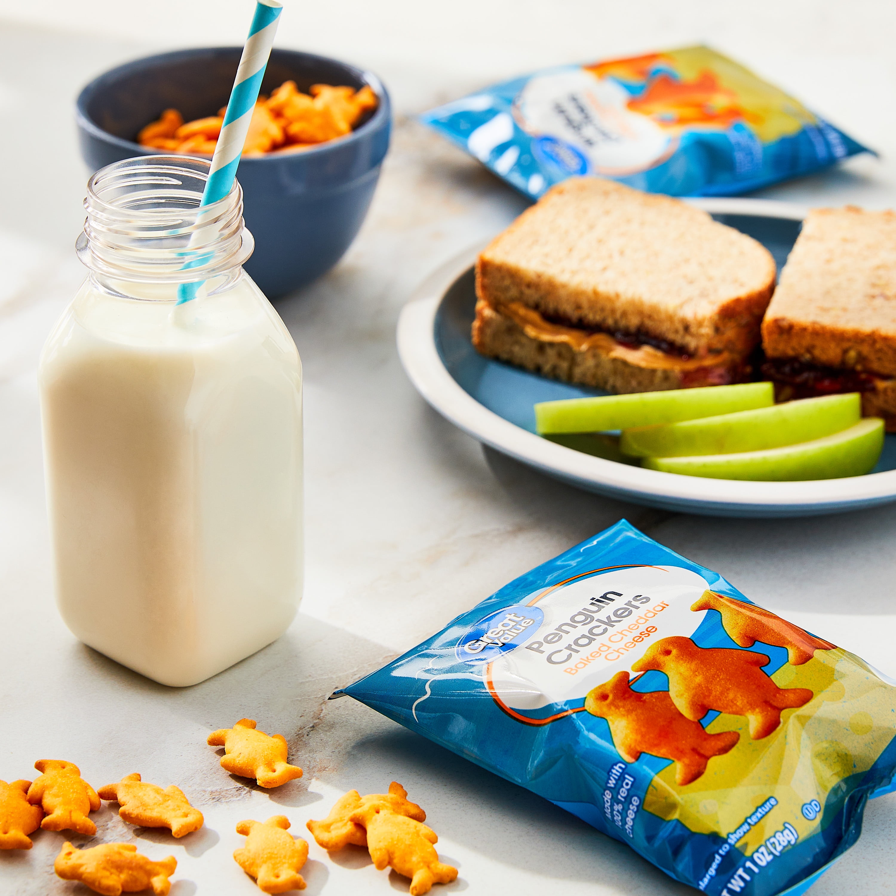 Great Value Baked Cheddar Cheese Penguin Crackers, 1 oz, 10 Count