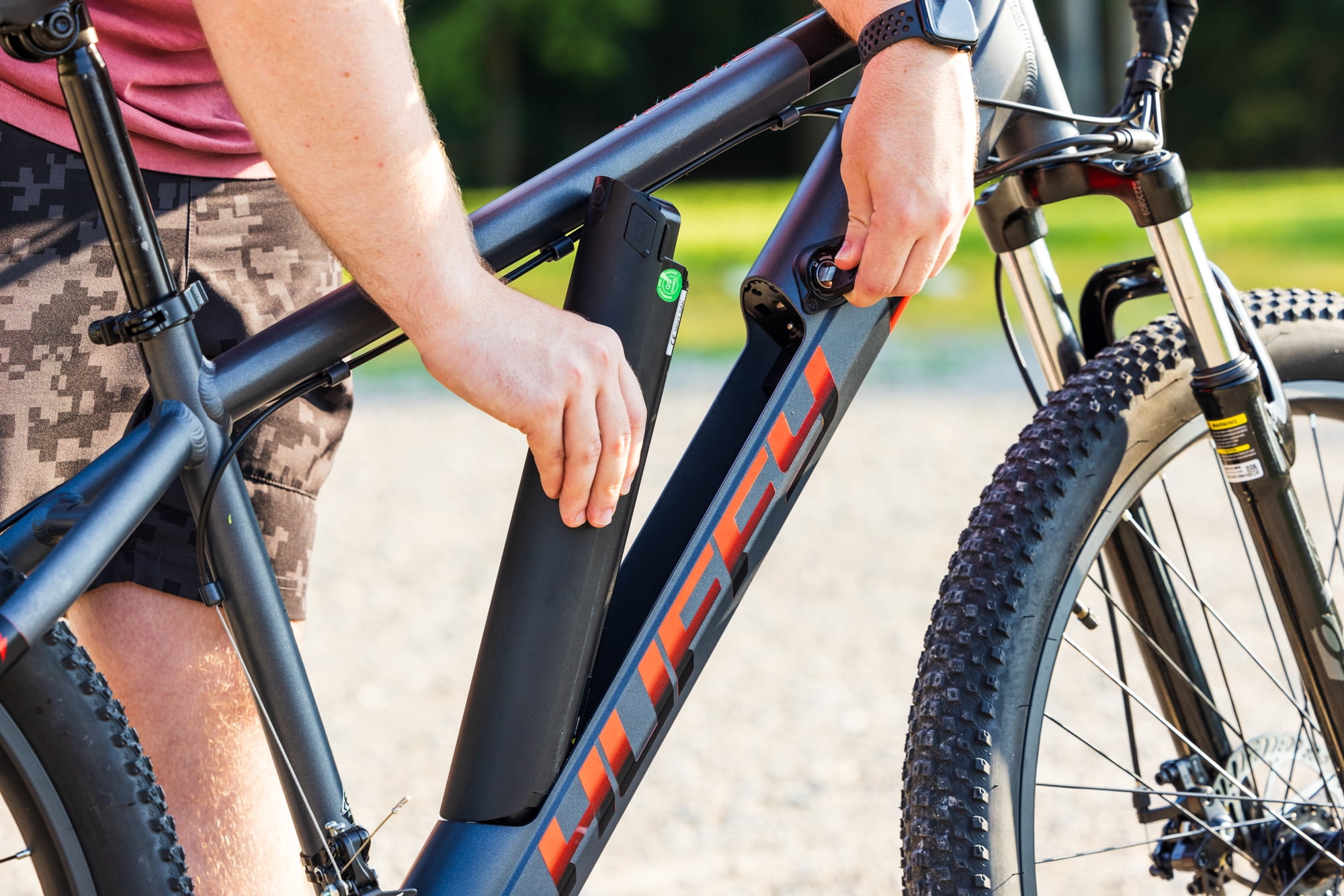 Huffy 27.5" Vertis 36V Electric Mountain Bike, Fits Riders 60"+, Gray, Adult, Unisex