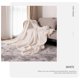 thumbnail image 5 of Manta de forro polar gruesa con textura de pino, manta acogedora para aire acondicionado, ideal para sofá, cama o siesta en la oficina. Suave, ligera y cálida, perfecta para relajarse en interiores, 5 of 5