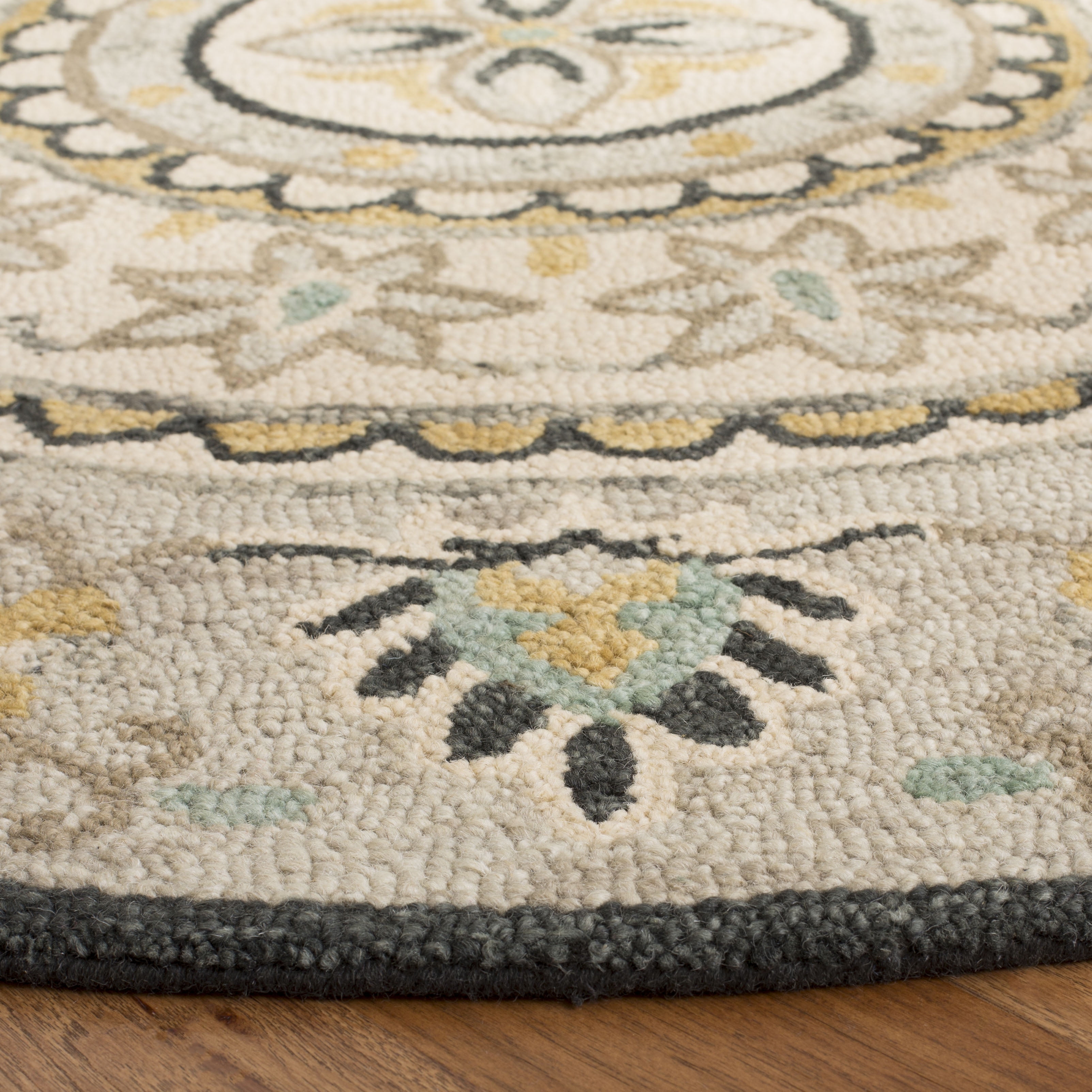 SAFAVIEH Novelty Naira Floral Area Rug, Ivory/Grey, 7' x 7' Round