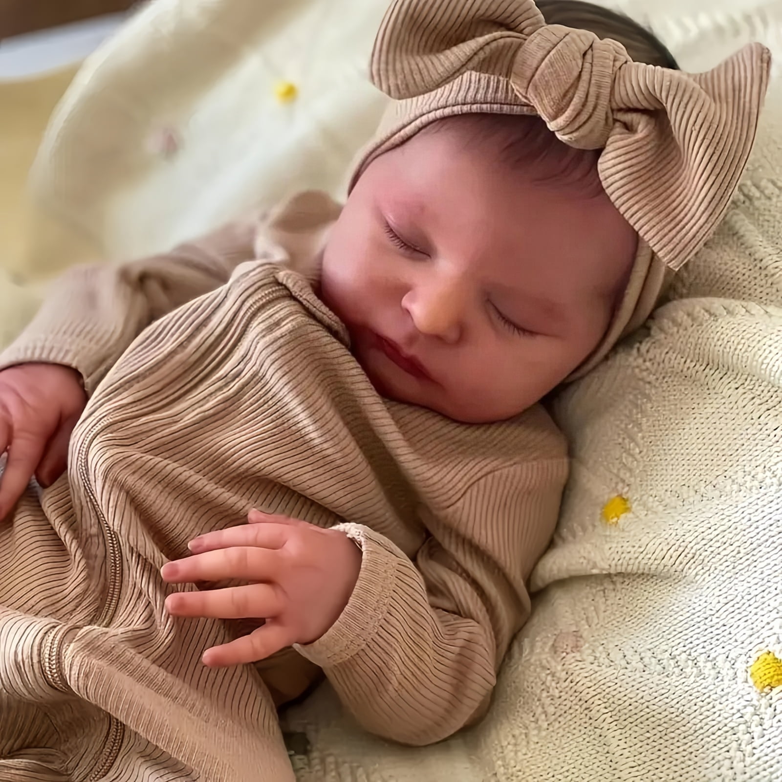 20 Inch High Quality Cloth Body Lifelike Reborn Baby Doll, 3D Painted Skin with Clearly Visible Veins