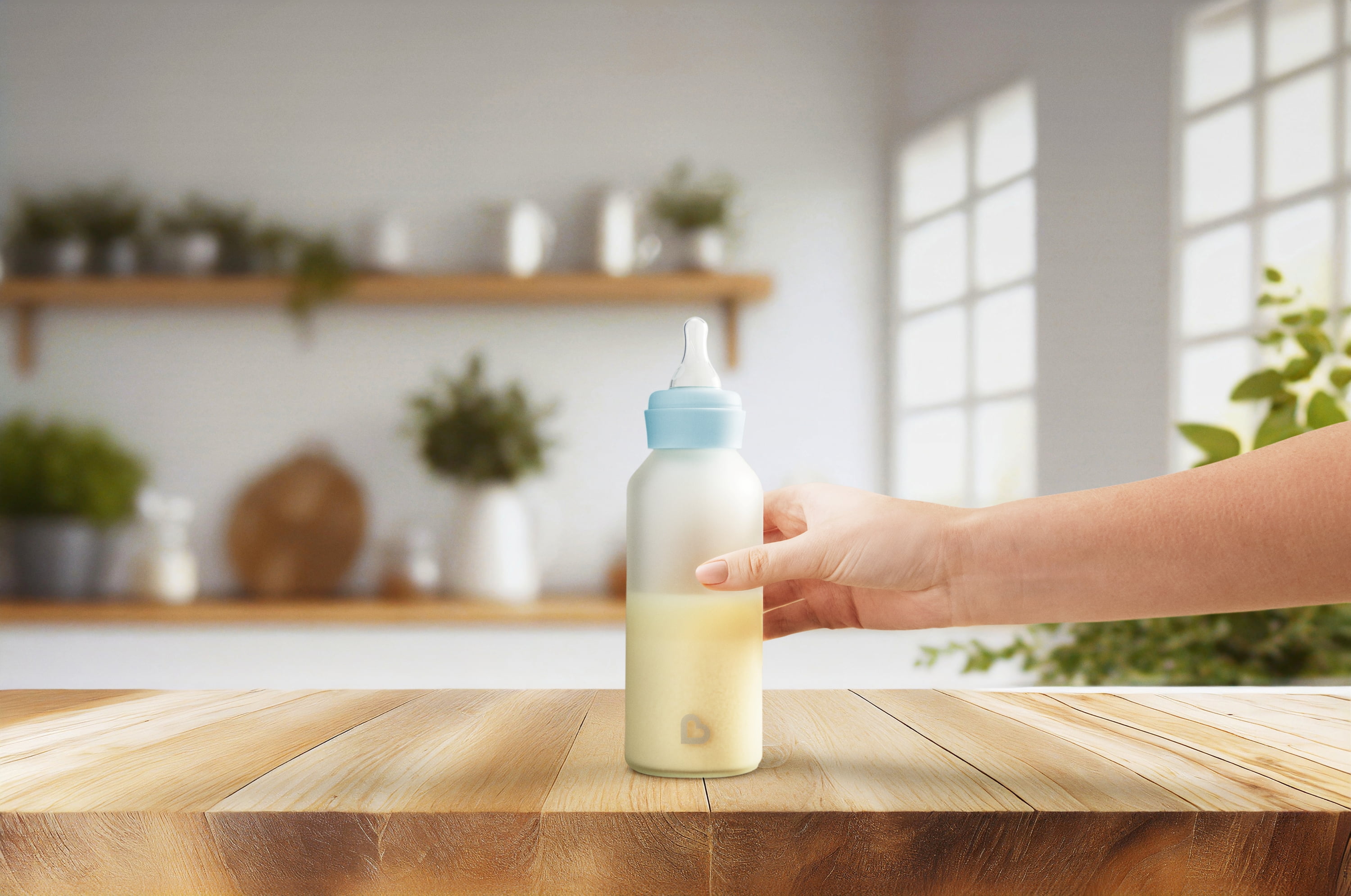 Munchkin® Simple Touch Bottle Warmer with Digital Temperature Display, Easy Heating to 98.6°F, White