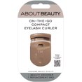 thumbnail image 1 of Acerca de Beauty El rizador de pestañas compacto On-The-Go incluye 1 almohadilla de repuesto Rizador de pestañas portátil Perfecto para maquillaje de viaje El diseño ergonómico es suave para las pesta, 1 of 5