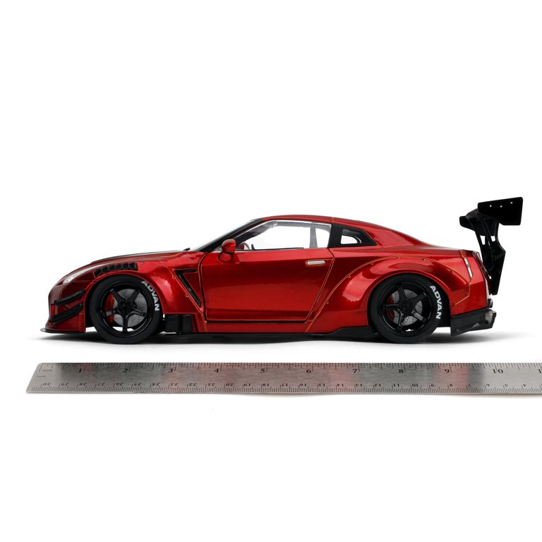 Jada Pink Slips Nissan GT-R R35 - 1:18 Scale Diecast Model with