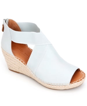Gentle Souls by Kenneth Cole Charli 