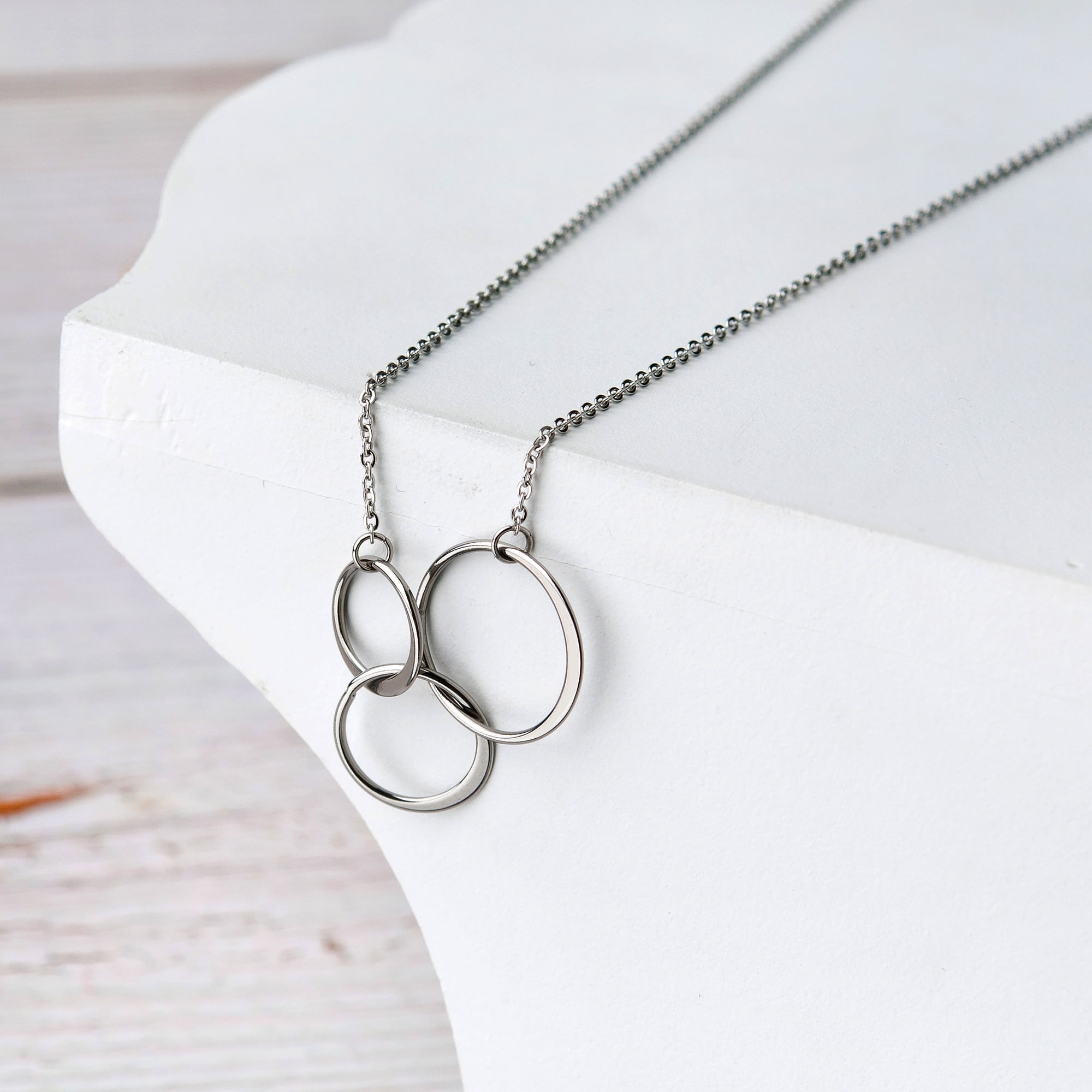 To My Precious Grandma Mother's Day Necklace, Mother's Day Gift, Mother's Day Card Necklace, Mother's Day Gift for Grandma, Silver Infinity Rings Mother's Day Necklace [Silver, No-Personalized Card]
