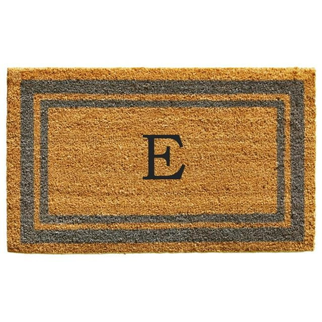 Calloway Mills 153022436E 24 x 36 in. Periwinkle Border Monogram Rectangular Doormat, Natural - Letter E