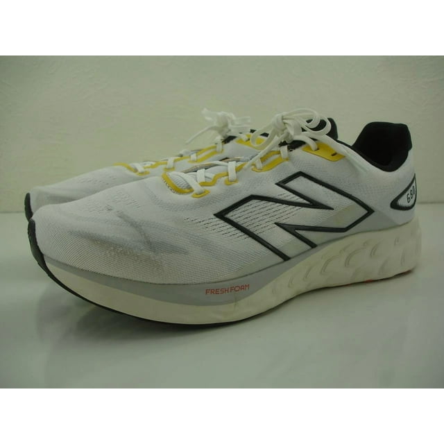 Men's 13 2E Wide New Balance Fresh Foam 680v8 Running Shoes M680LW8 White Black