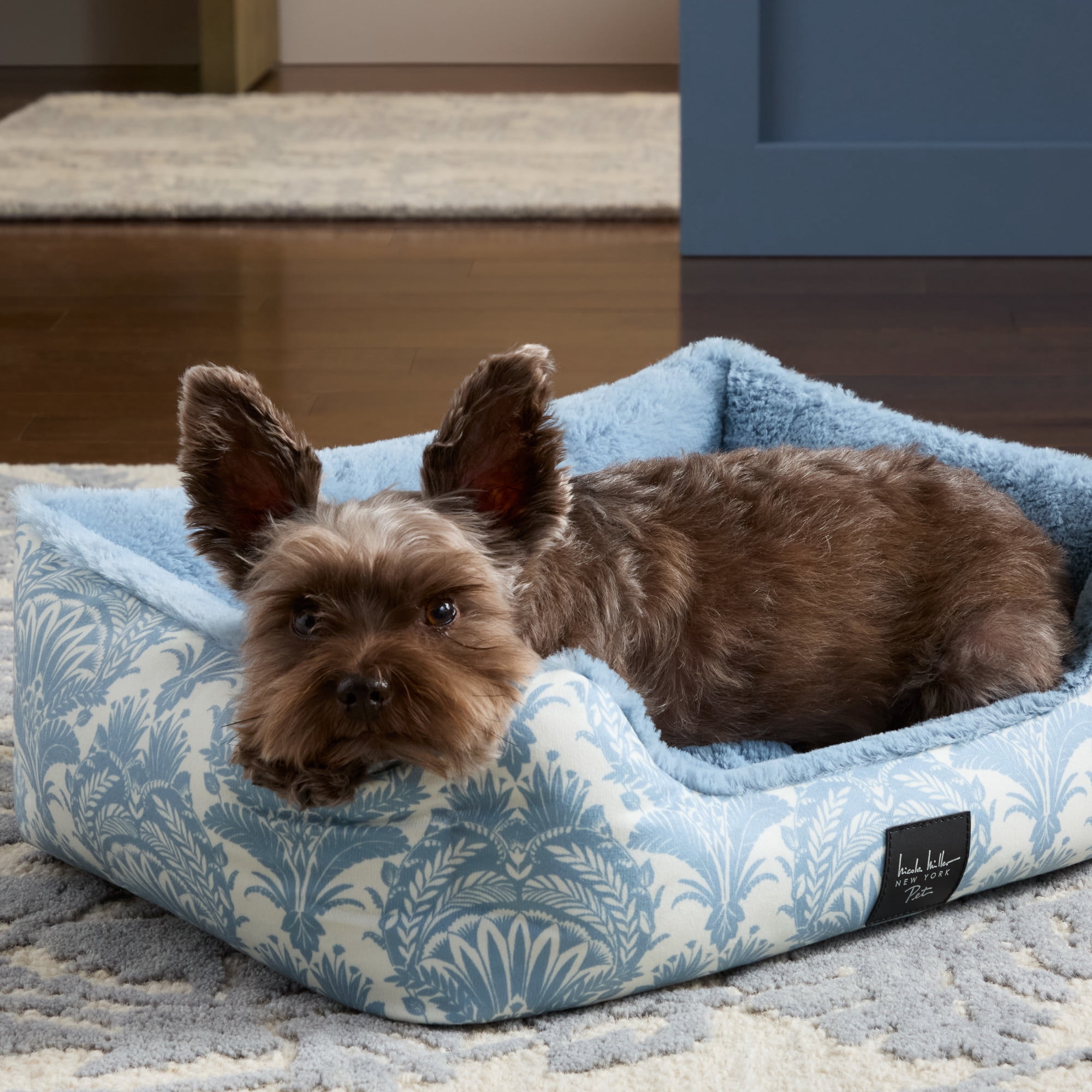 NICOLE MILLER NEW YORK PET Mod Damask Plushy Bolster Pet Bed, Cozy & Calming, Water Repellent, Non-Slip Bottom, 100% Machine Washable, Blue, Extra Small 19"x15"x6"