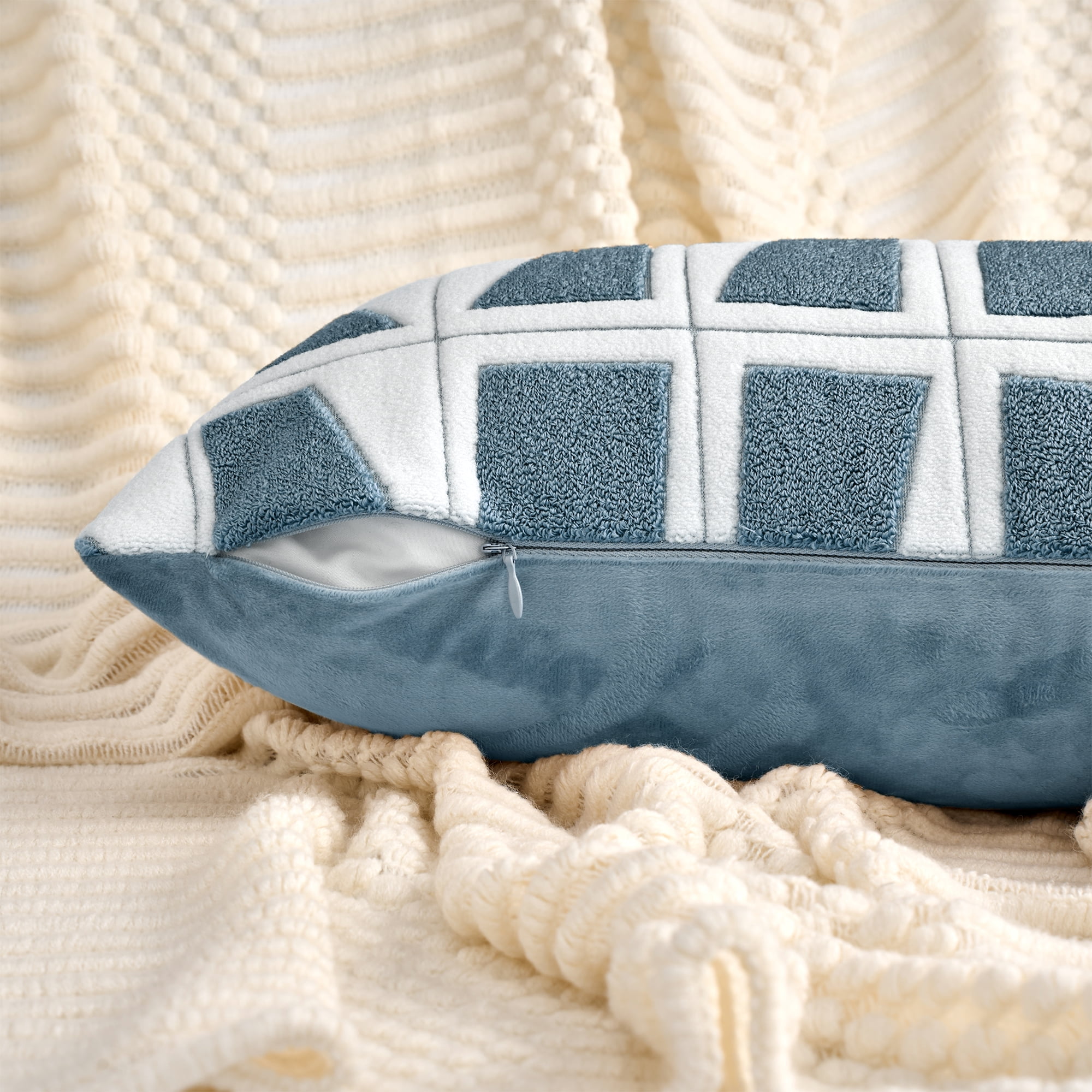 Unique Bargains Set of 2 Geometric Soft Plush Cushion Case Pillow Covers 20" x 20" Blue