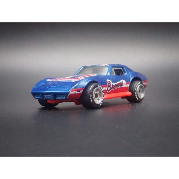 (Open Box) 1979 79 CHEVY CHEVROLET CORVETTE T-TOP BRAVES MLB 1:64 SCALE DIECAST CAR