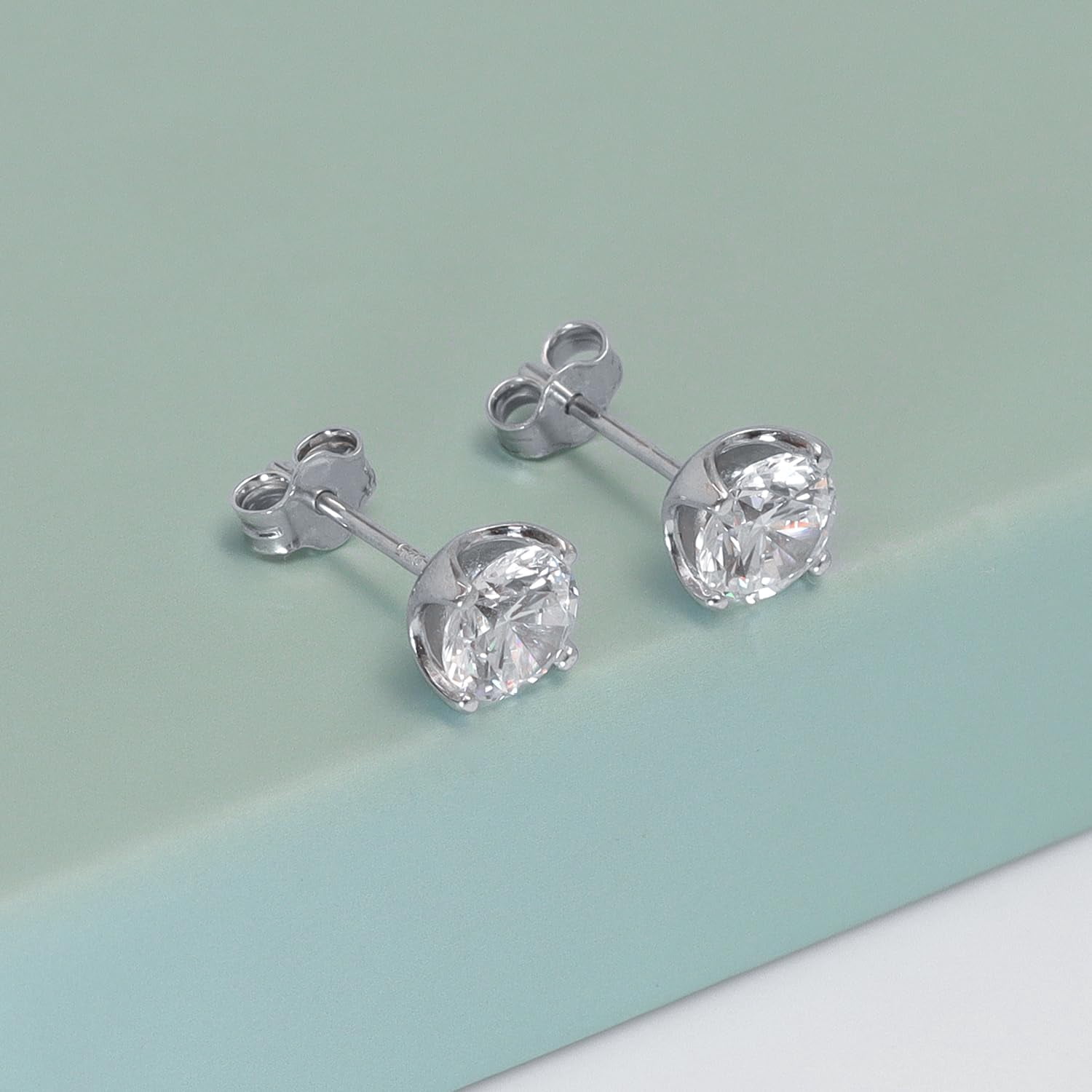 LeCalla 925 Sterling Silver Stud Earrings for Men Women | Unisex Round CZ Classic Studs