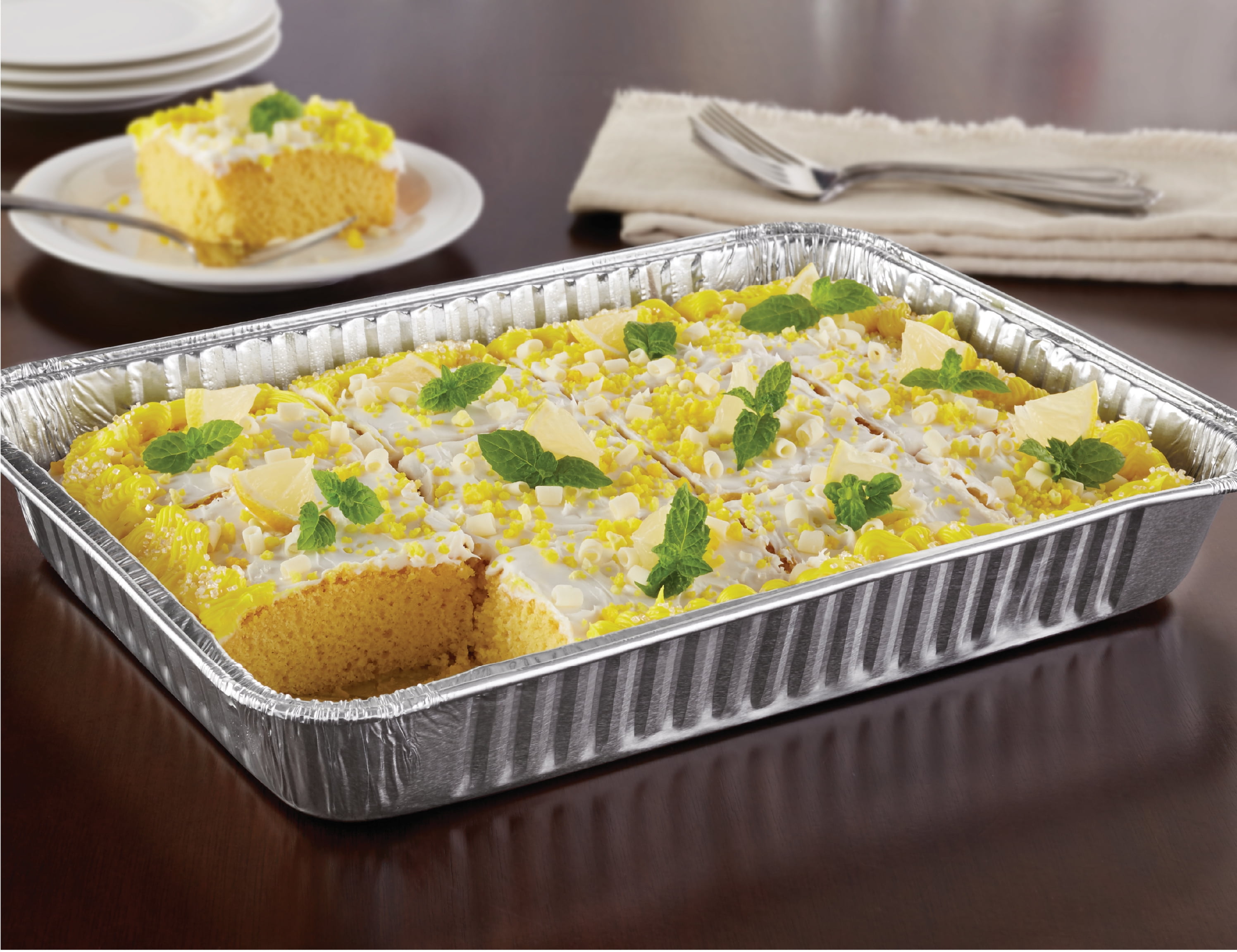 Mainstays 13" x 9" Rectangular Aluminum Cake Pan with Lid (2 Pack)