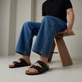 thumbnail image 3 of Sandalia CUSHIONAIRE Lane con Plantilla de Corcho y Hebilla Ajustable, 3 of 9