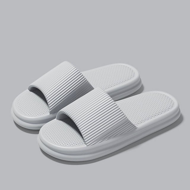 Zapatillas de hombre de talla grande 48 49, suela blanda de EVA, zapatilla de casa para mujer, sandalias de playa de verano para parejas, chanclas informales, zapatos deslizantes para el baño