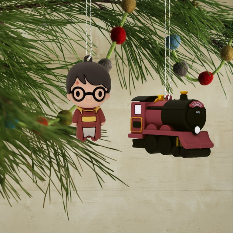 13 Harry Potter Christmas Crafts  Harry potter christmas decorations,  Harry potter christmas, Harry potter christmas tree