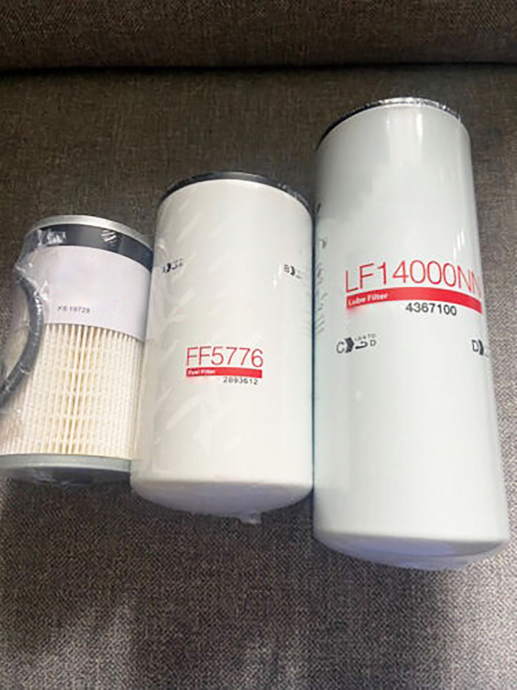 LF14000NN - FF5776 - FS19728 Oil Change Kit Maintenance Filters Kit For Cummins