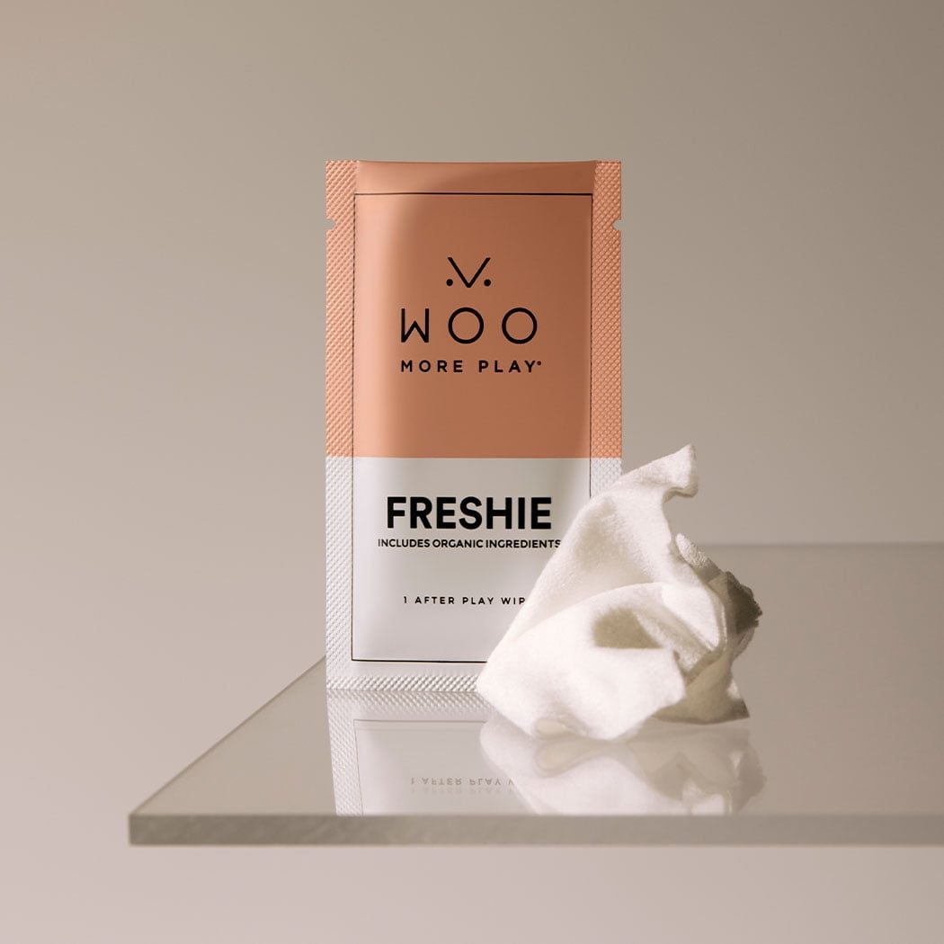 Woo More Play Freshies: All-Natural Feminine Intimate Wipes - 20 pack