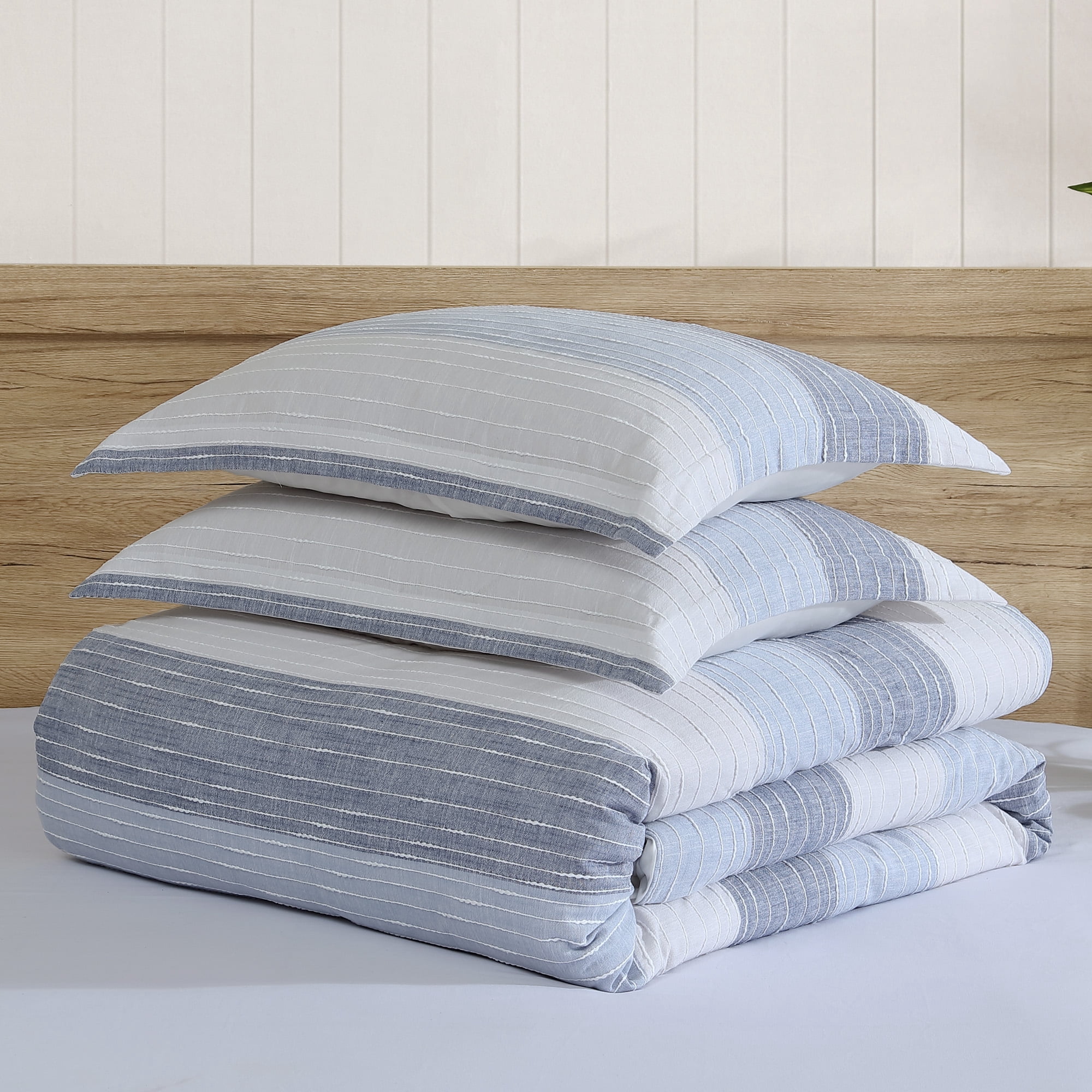 Levtex Home - Sand Stripes Duvet Cover Set - King Duvet Cover (106 x 94in.) + Two King Pillow Cases (36 x 20in.) - Jaquard Stripe - Grey, Chambray, Blue, White - Cotton