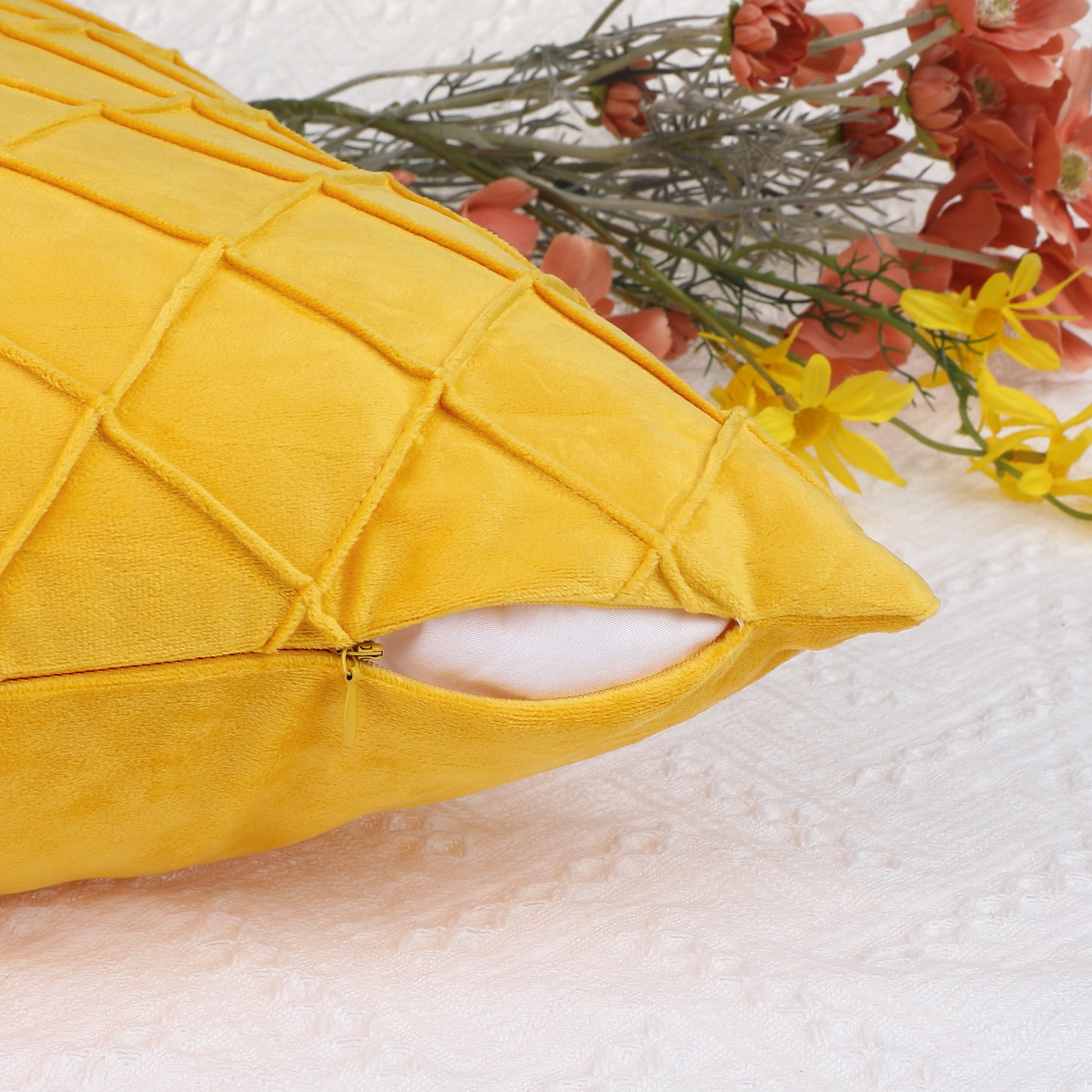 Unique Bargains 4Pcs Velvet Geometric Textured Pillow Covers Home Decor Cushion Covers Yellow 12" x 20"/18" x 18"