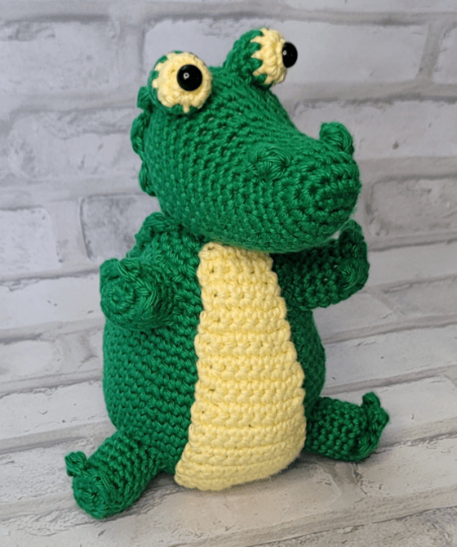 Baby Alligator Amigurumi Crochet Kit