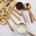 thumbnail image 3 of Juego de 8 tazas y cucharas medidoras, juego de tazas medidoras doradas de acero inoxidable con mango de madera, cucharas para cocinar y hornear, 3 of 5