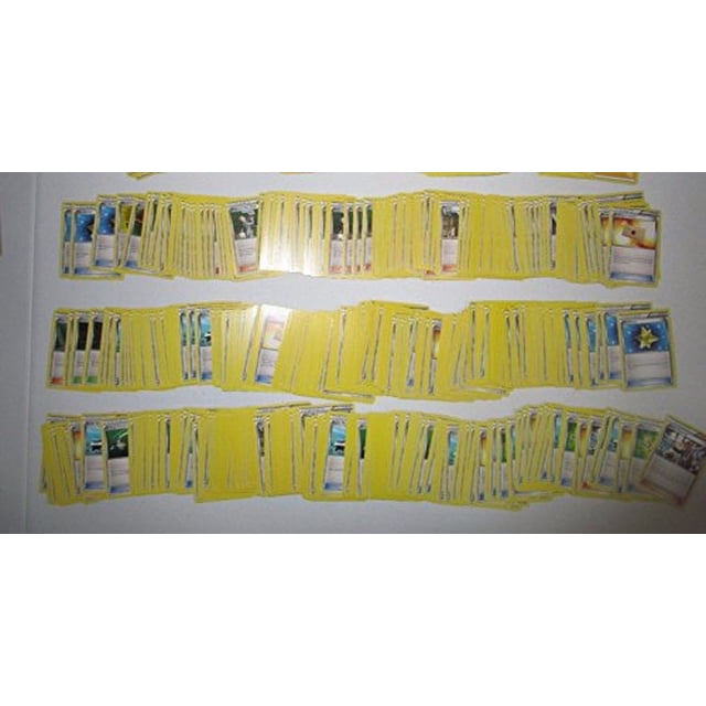 Pokemon Lote de 25 Tarjetas de Entrenador Pokemon